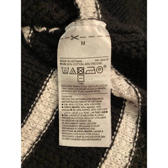 Old Navy Sweater Black & White Striped Size Medium Hi Low Hem Casual Stylish - Picture 10 of 12